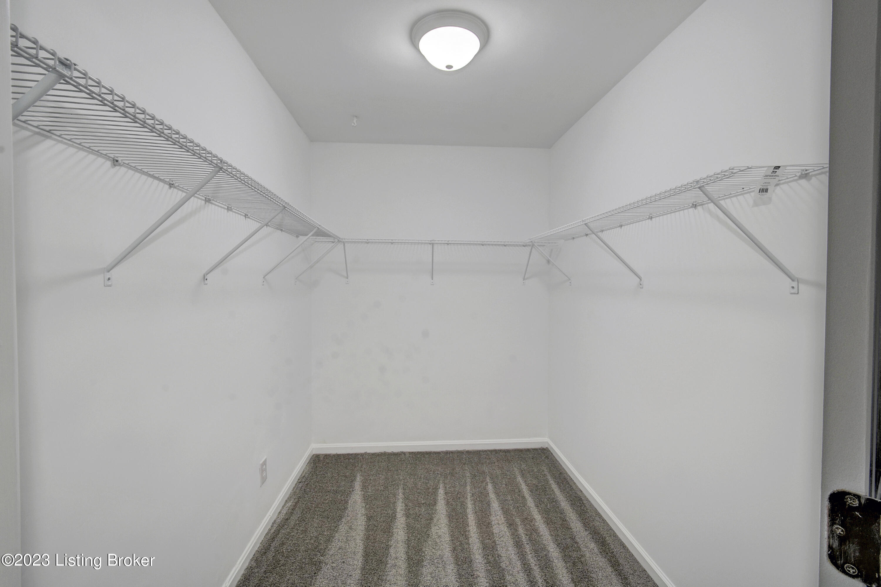 4400 Dover Road Louisville, KY 40216 - Photo 18 of 30 _DSC3472_4_5