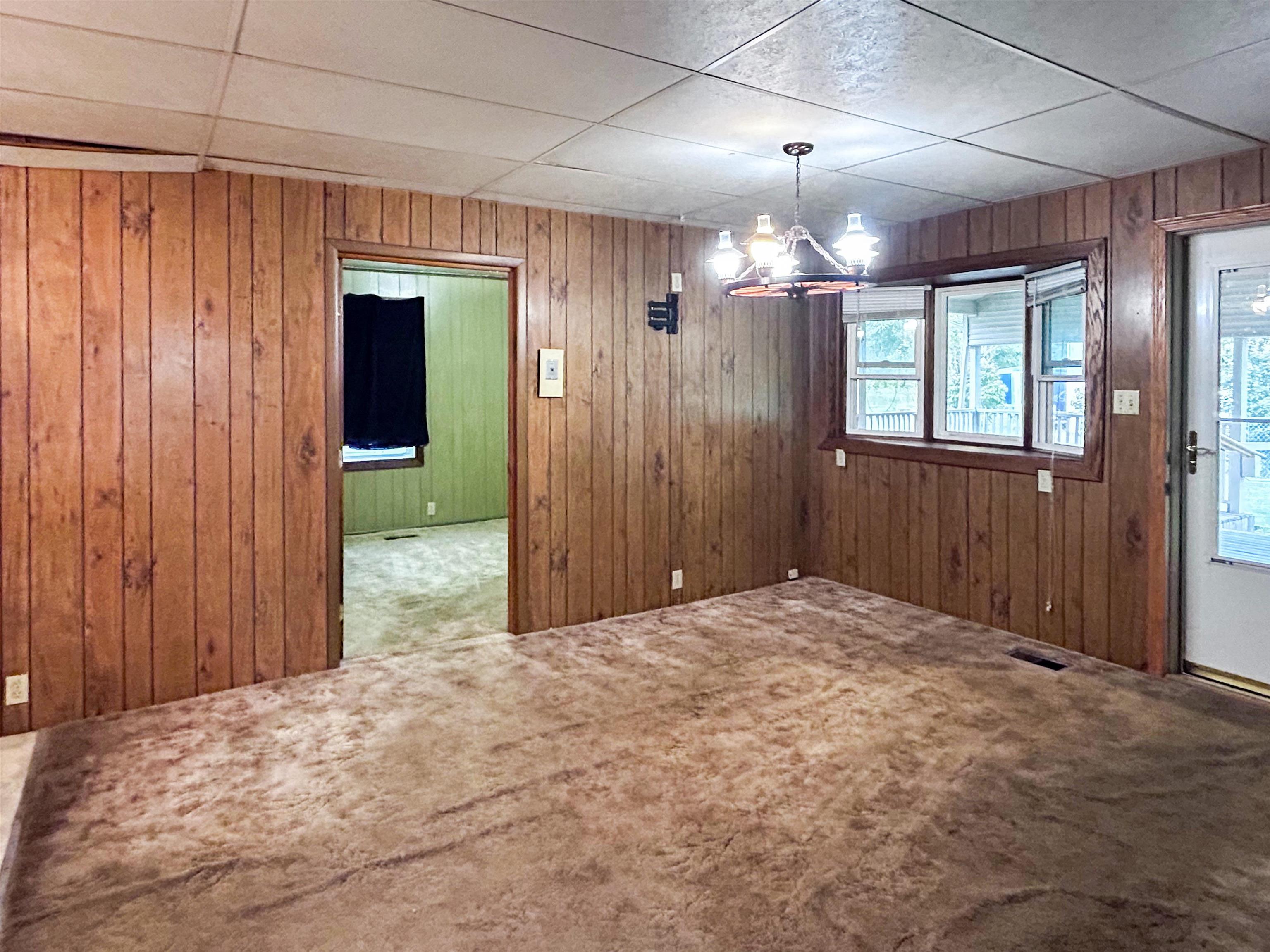 6459 Fenton Road Flint, MI 48507 - Photo 16 of 33 50187429-fe5dad5f-1f39-4e2a-9418-49468f186b40.JPG