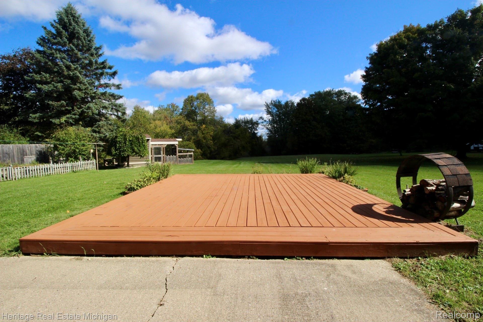 12701 Byron Road Byron, MI 48418 - Photo 39 of 54 Backyard view