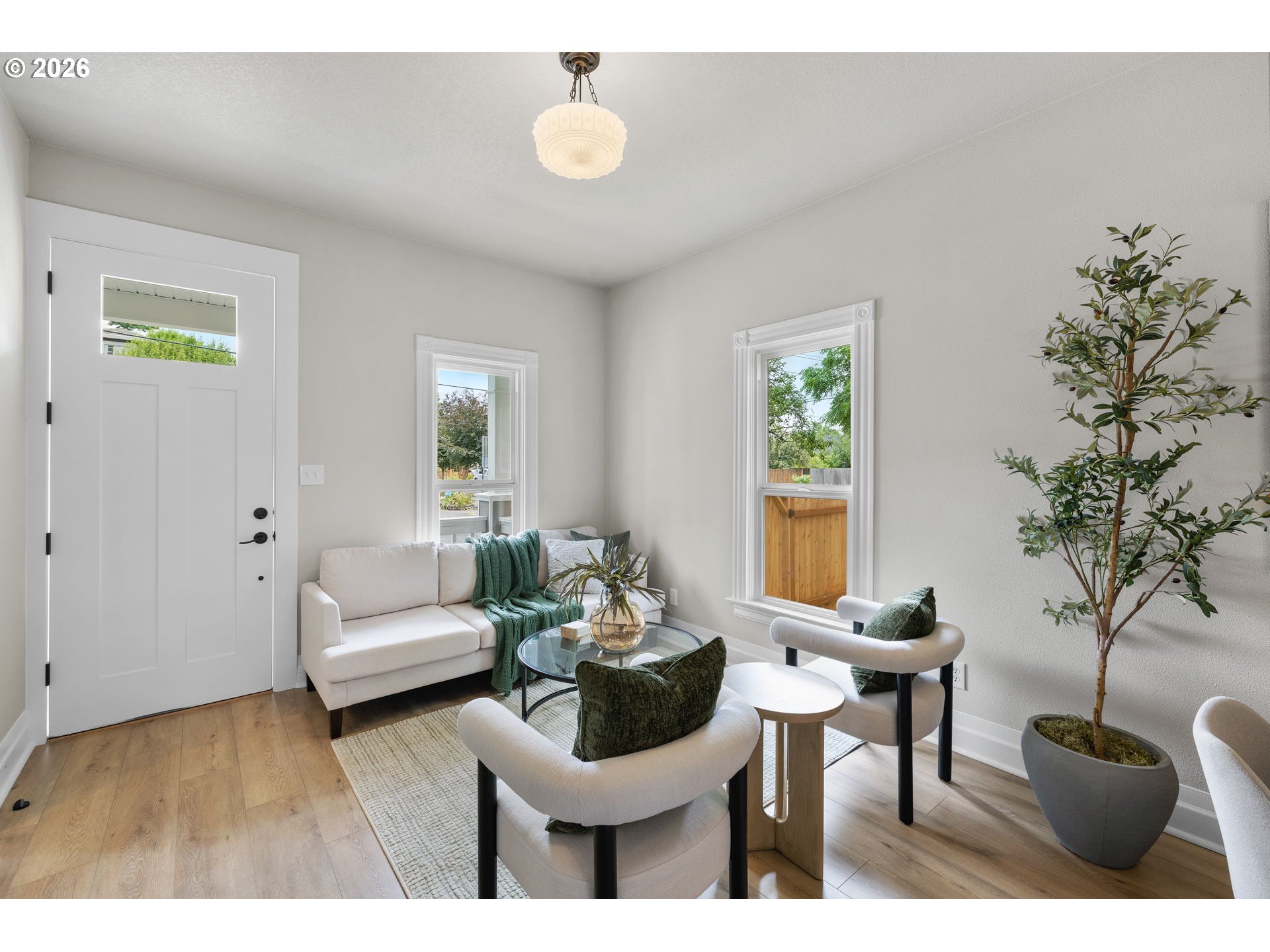 807 Northeast 74th Avenue Portland, OR 97213 - Photo 9 of 24