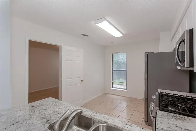 $1,850 | 1242 Misty Lane, Duncanville, TX 75116