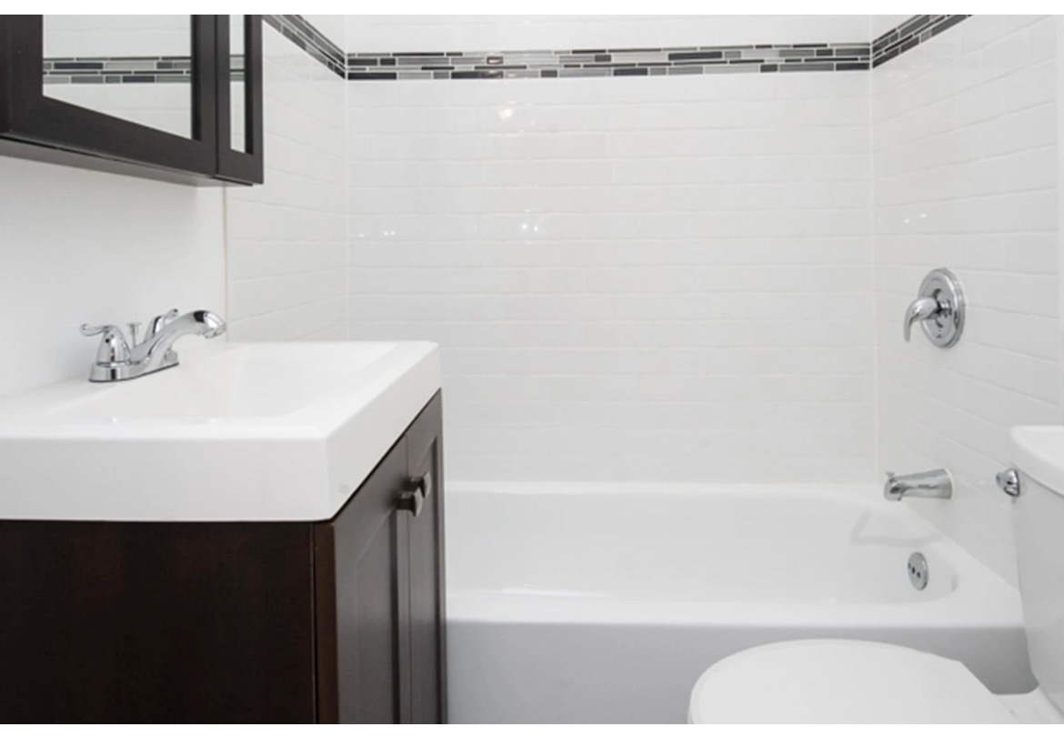 648.5 West Roscoe Street, Unit GD Chicago, IL 60657 - Photo 13 of 13