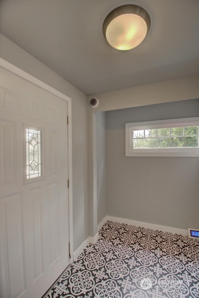 1321 Golf Club Road Southeast Lacey, WA 98503 - Photo 3 of 25 a view of a livingroom with a window