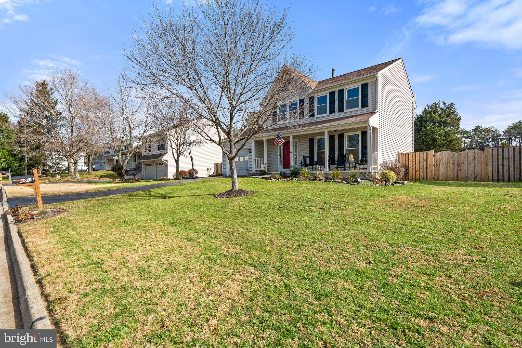 8015 Rocky Run Road Gainesville, VA 20155 - Photo 3 of 57 Side View with Large Front Yard