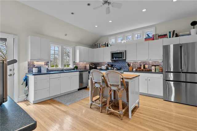 $70,000 | 561 Indian Avenue, Middletown, RI 02842