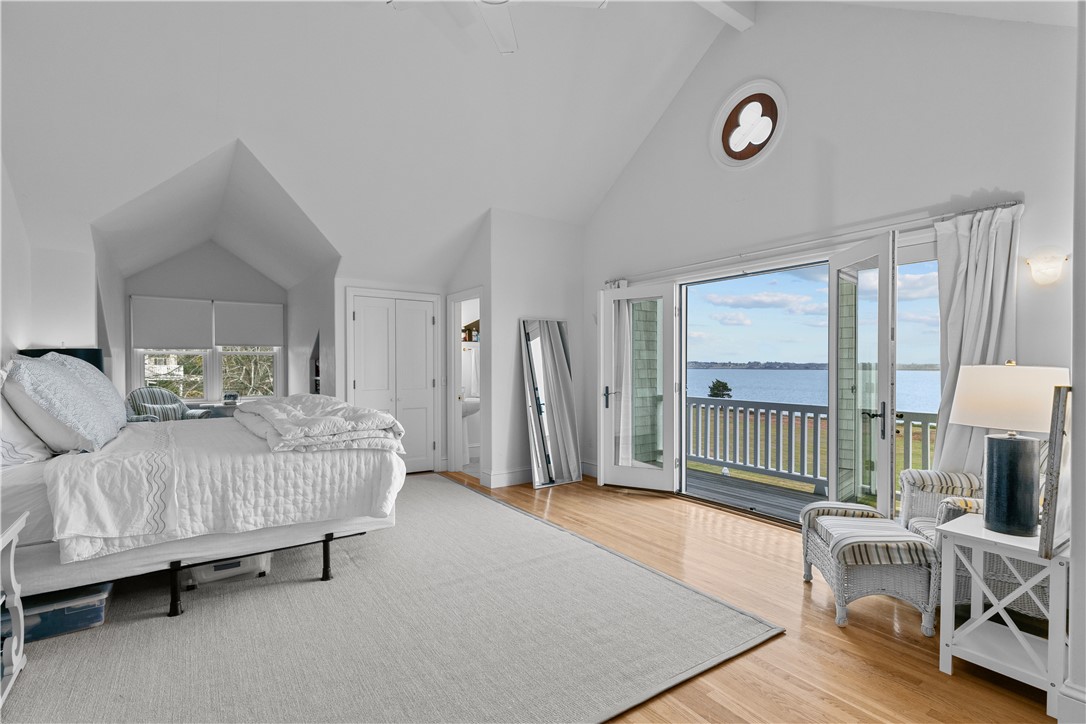 561 Indian Avenue Middletown, RI 02842 - Photo 21 of 42