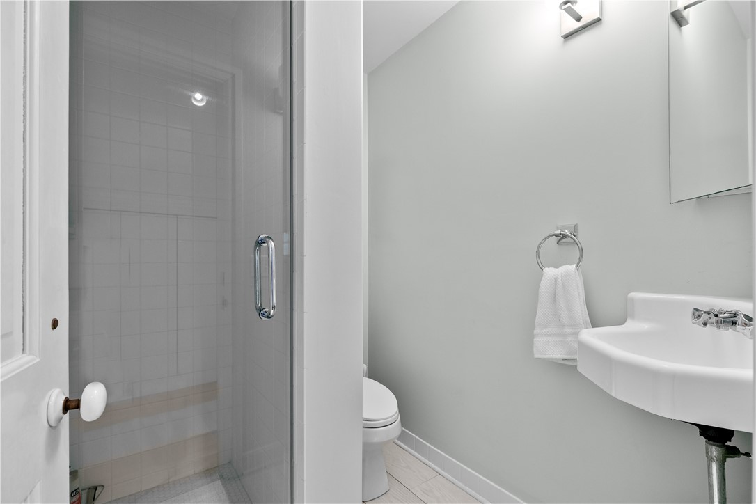 561 Indian Avenue Middletown, RI 02842 - Photo 27 of 42