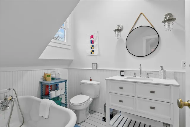 $70,000 | 561 Indian Avenue, Middletown, RI 02842