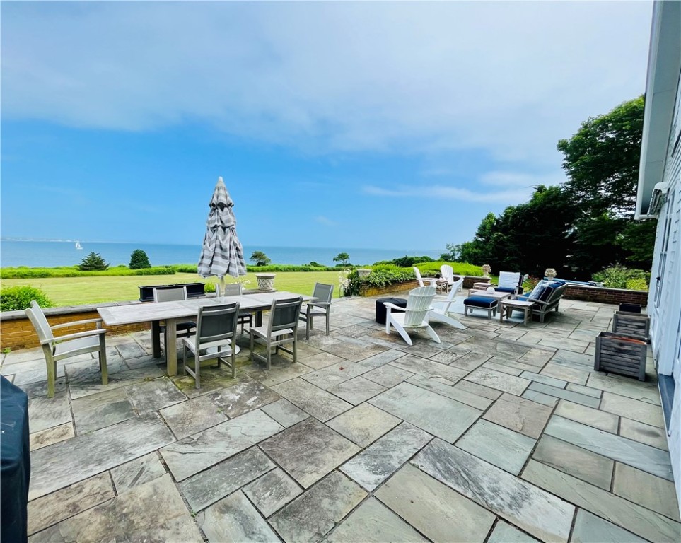 561 Indian Avenue Middletown, RI 02842 - Photo 33 of 42