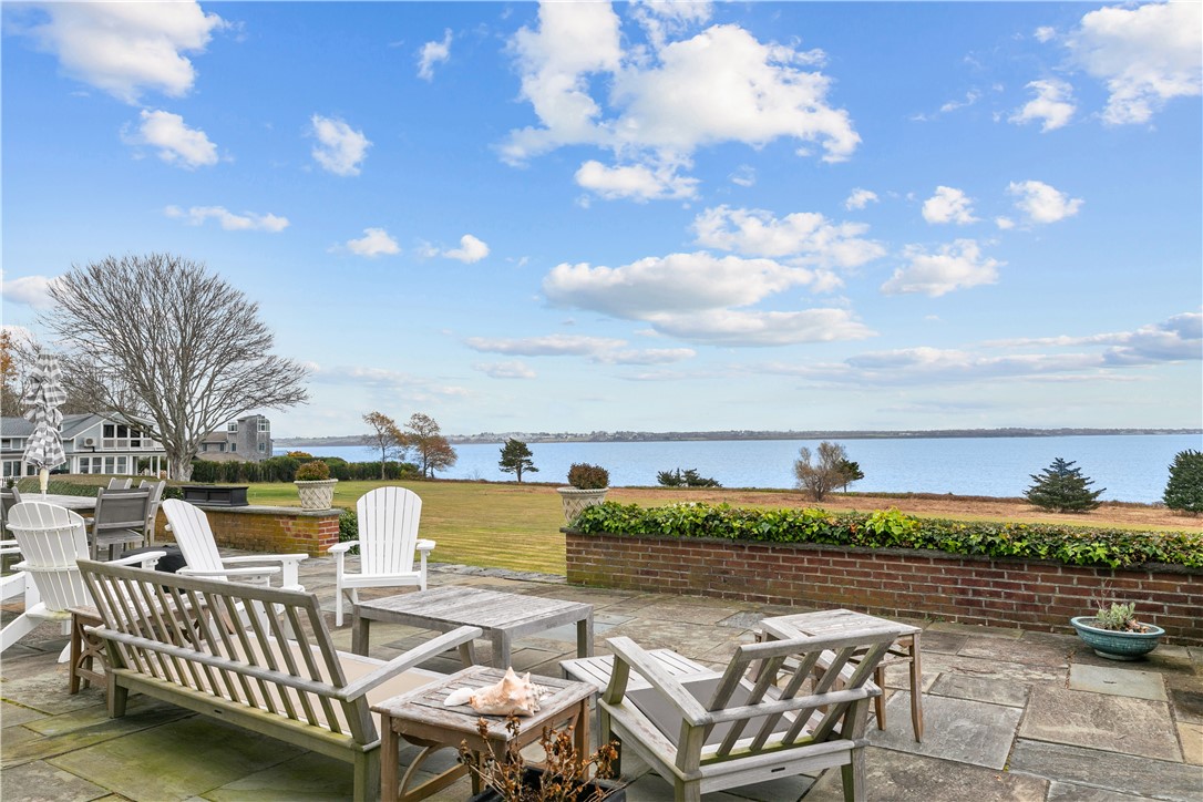 561 Indian Avenue Middletown, RI 02842 - Photo 34 of 42