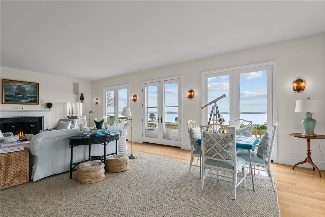 561 Indian Avenue Middletown, RI 02842 - Photo 6 of 42