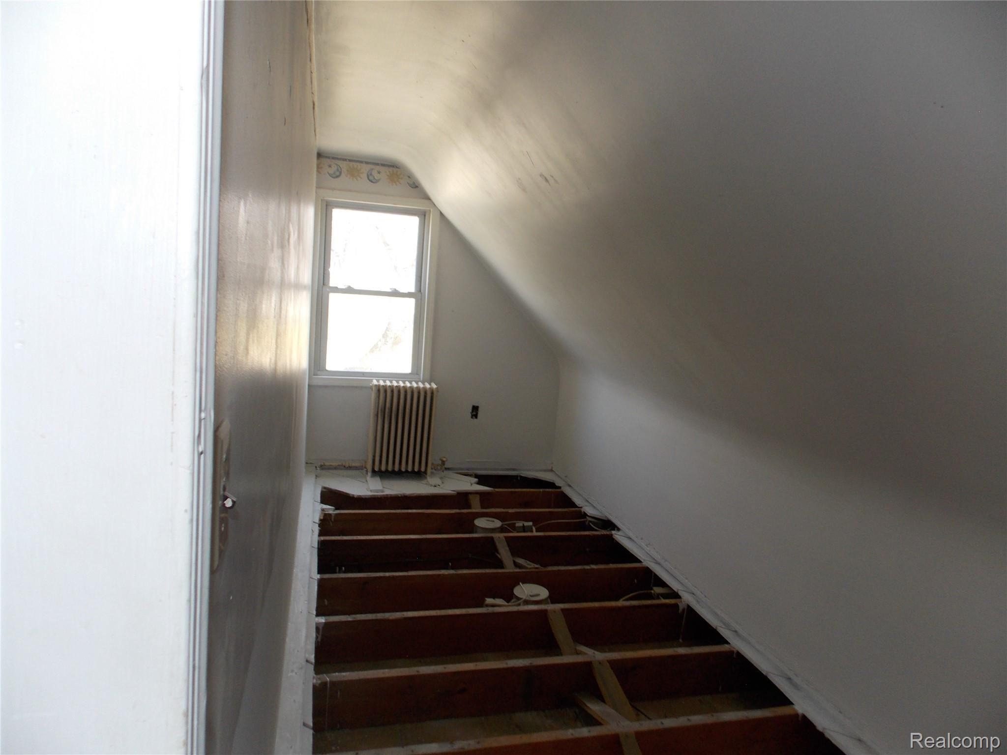 3631 West Auburn Road Rochester, MI 48309 - Photo 15 of 28 Study/storage upper