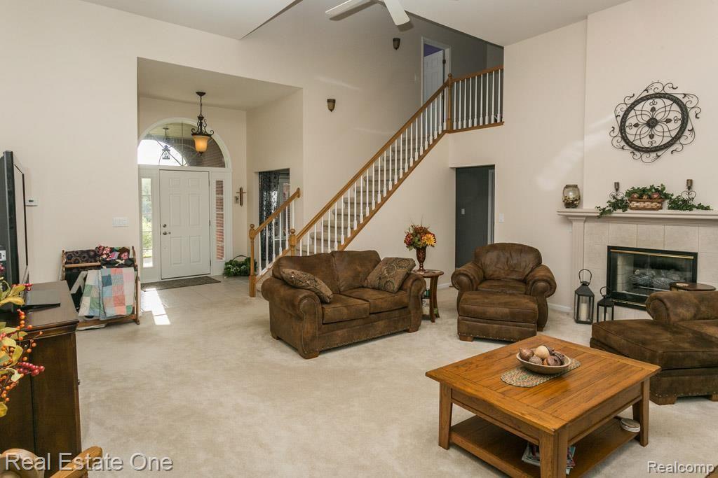 3592 Kipling Circle Howell, MI 48843 - Photo 6 of 41