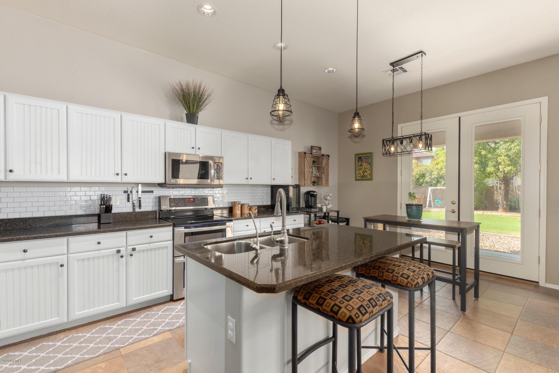 4084 East Reins Road Gilbert, AZ 85297 - Photo 12 of 53 Reins 14
