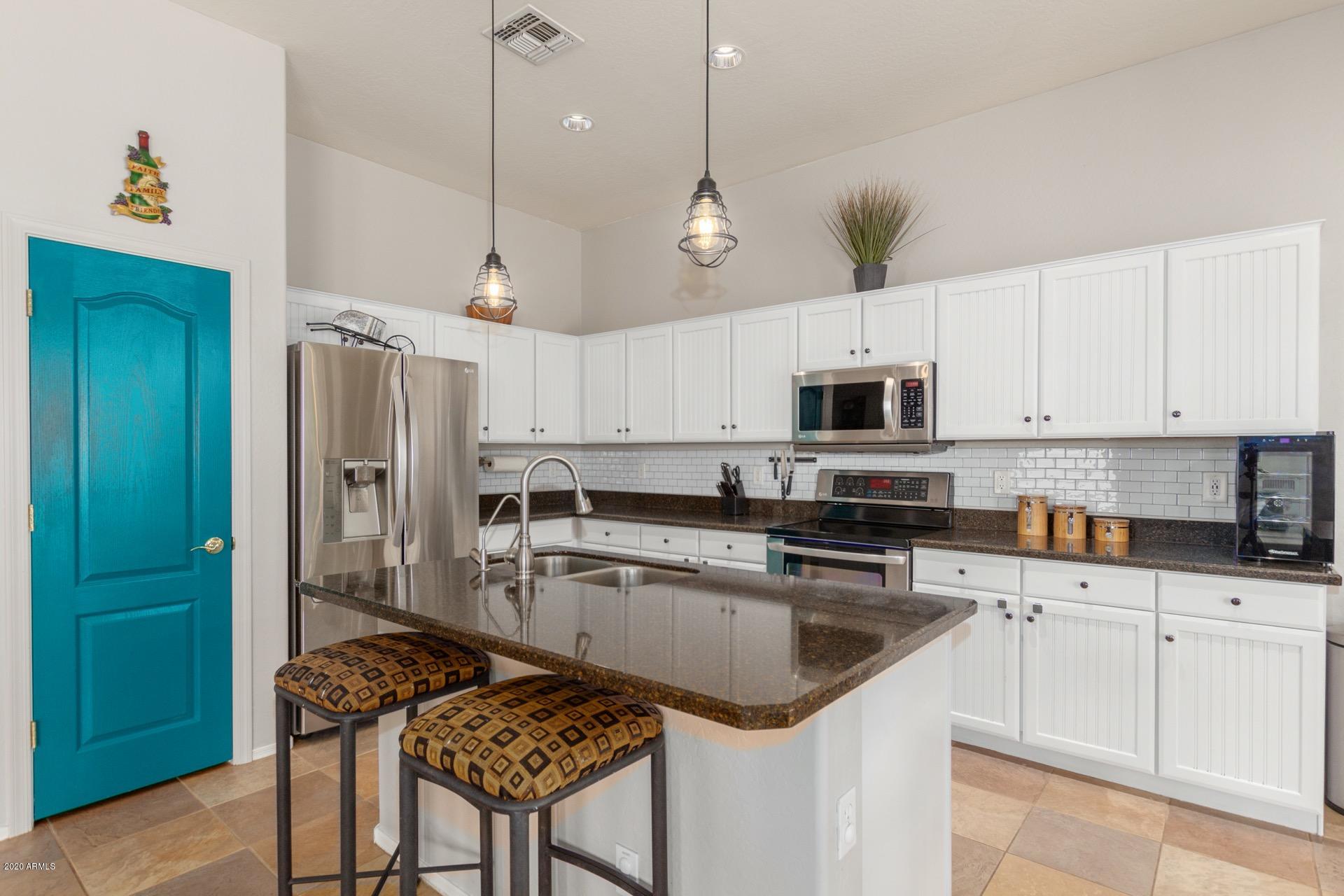 4084 East Reins Road Gilbert, AZ 85297 - Photo 13 of 53 Reins 15