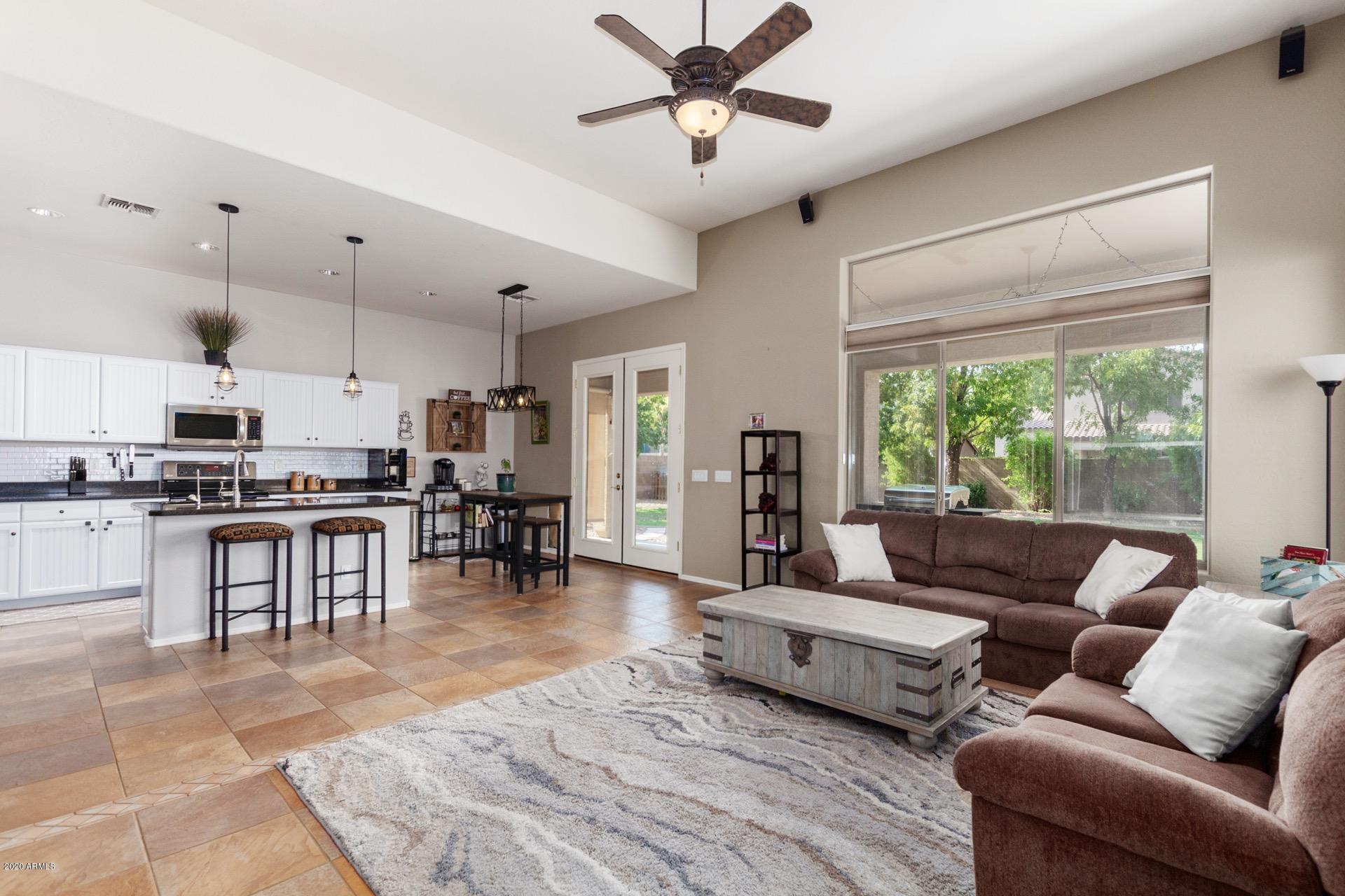 4084 East Reins Road Gilbert, AZ 85297 - Photo 8 of 53 Reins 10