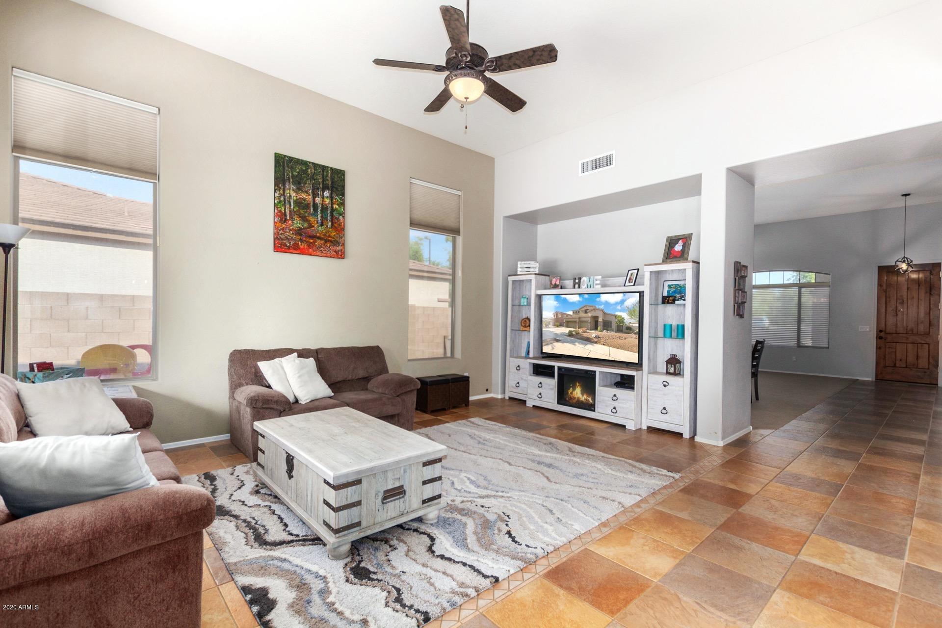 4084 East Reins Road Gilbert, AZ 85297 - Photo 10 of 53 Reins 12