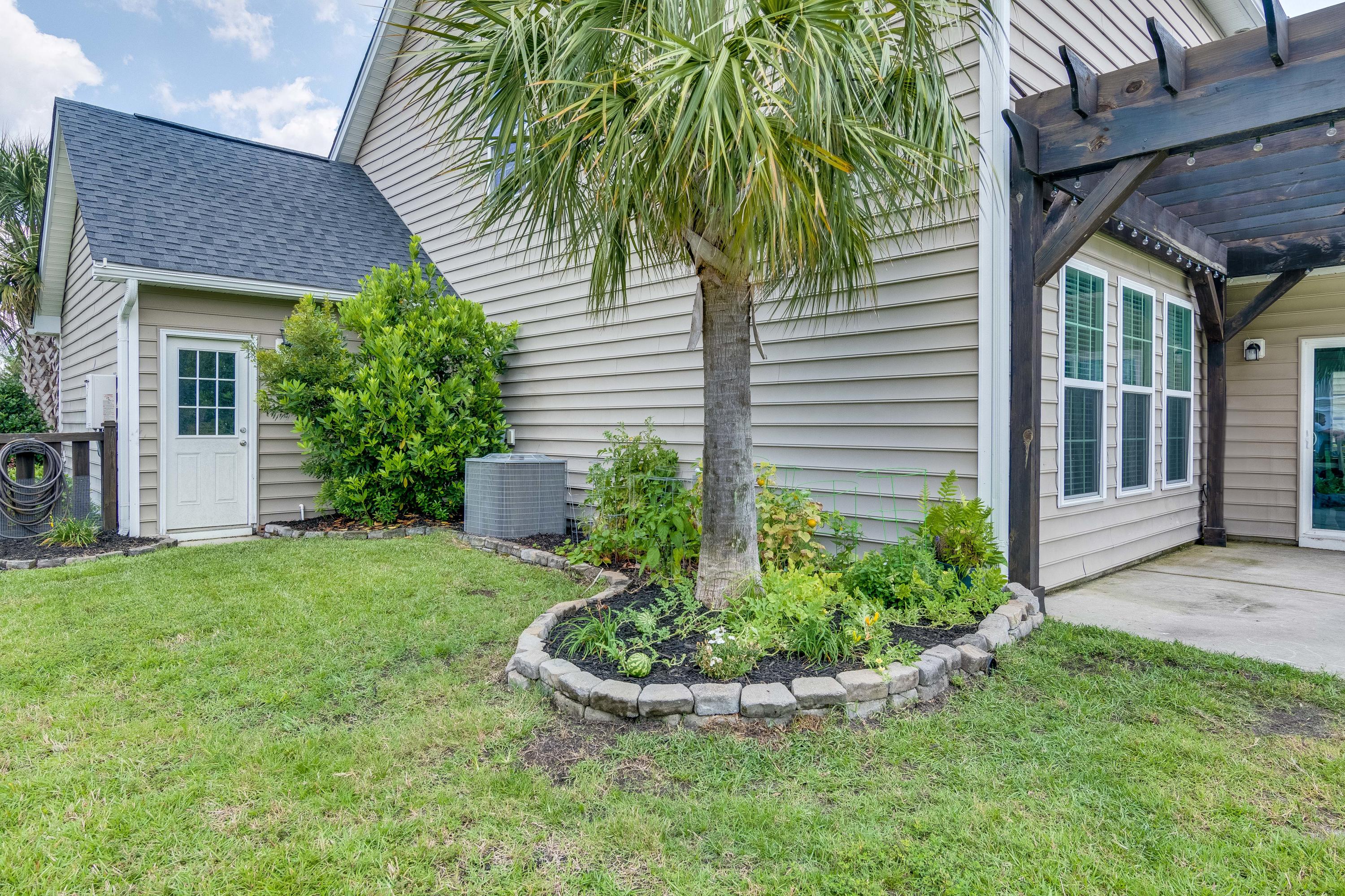 153 Royal Star Road Summerville, SC 29486 - Photo 5 of 44 royalstar-35