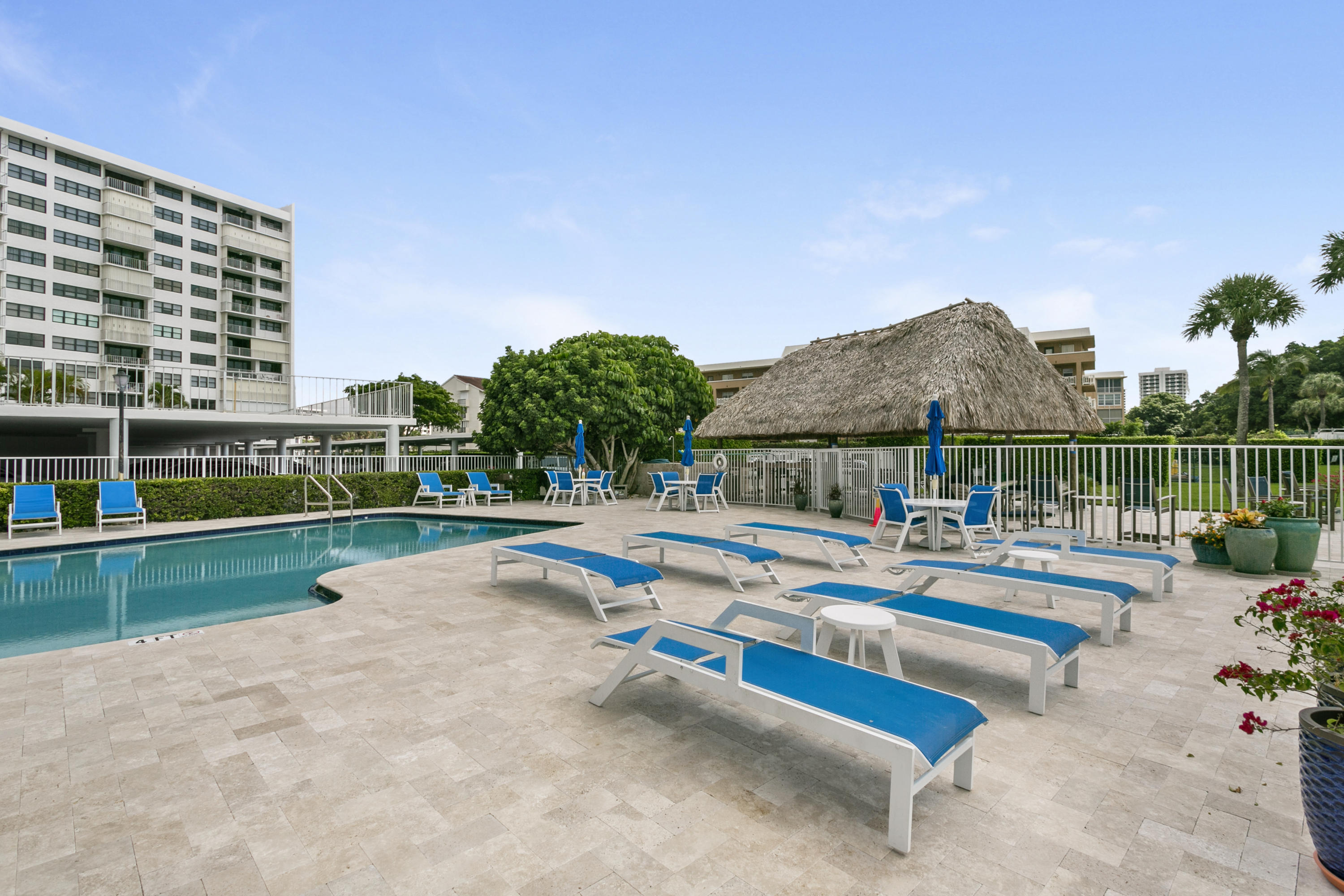 336 Golfview Road, Unit 515 North Palm Beach, FL 33408 - Photo 15 of 18 Pool 3