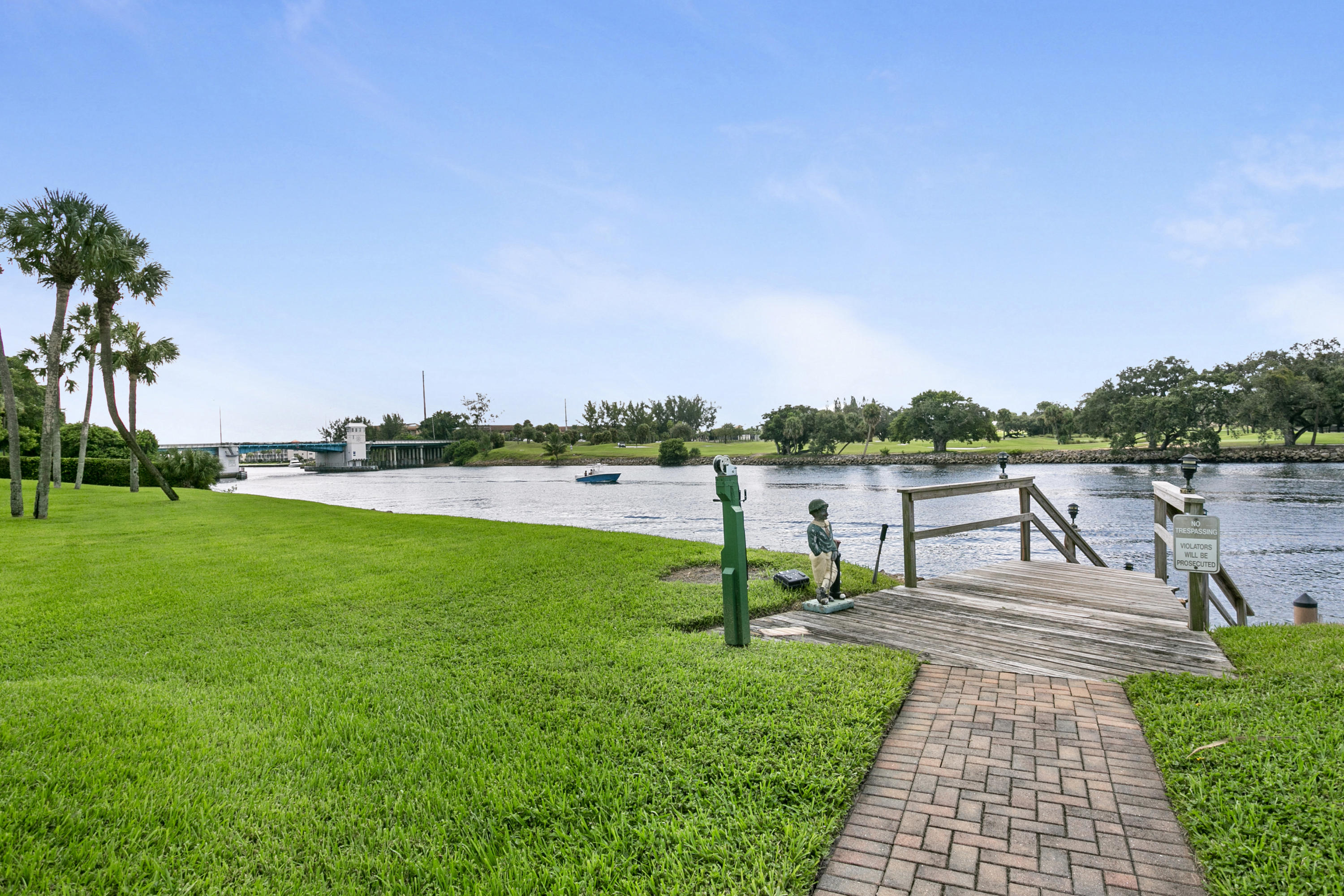 336 Golfview Road, Unit 515 North Palm Beach, FL 33408 - Photo 16 of 18 Walk+Intracoastal 2