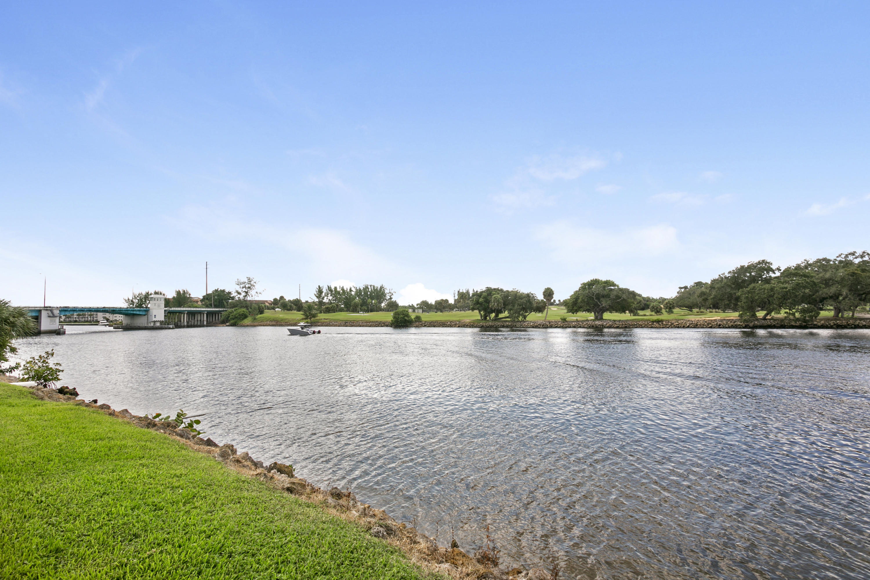 336 Golfview Road, Unit 515 North Palm Beach, FL 33408 - Photo 18 of 18 Intracoastal Waterway