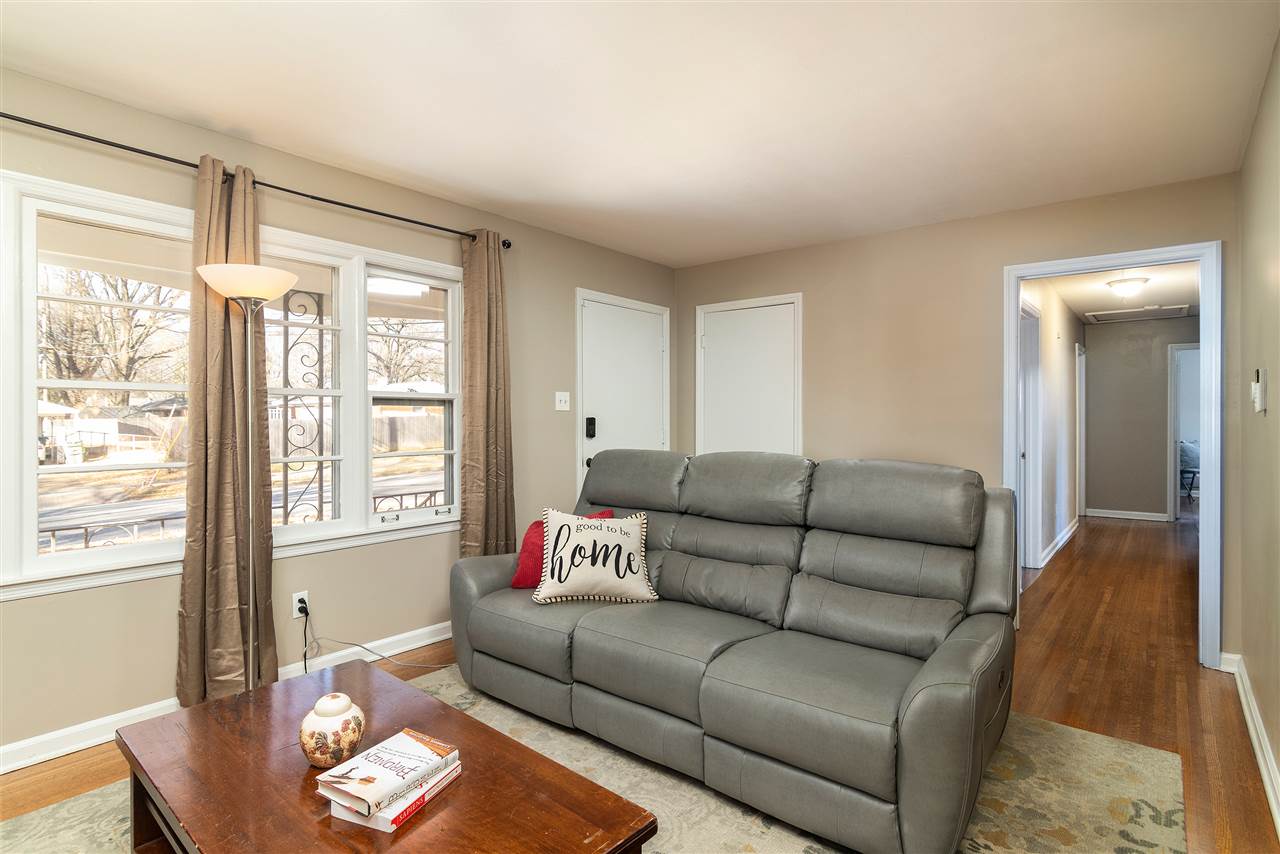 1436 Woodston Road Memphis, TN 38117 - Photo 4 of 22