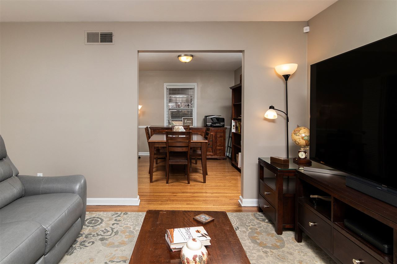 1436 Woodston Road Memphis, TN 38117 - Photo 6 of 22