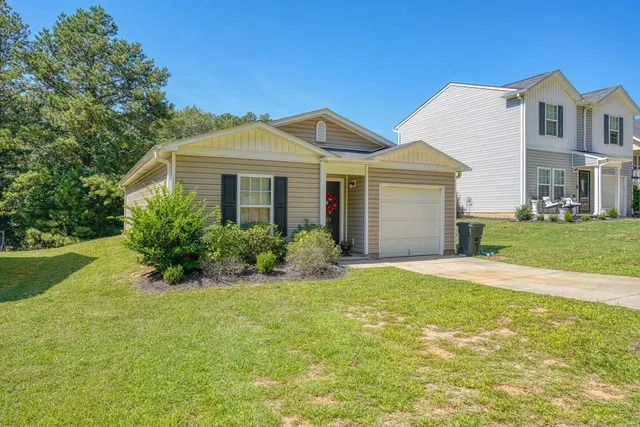 $209,900 | 240 Cotton Creek Drive, Spartanburg, SC 29302