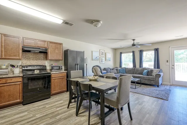 $209,900 | 240 Cotton Creek Drive, Spartanburg, SC 29302