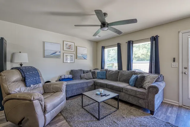 $209,900 | 240 Cotton Creek Drive, Spartanburg, SC 29302