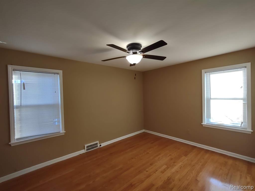 16225 Whitcomb Detroit, MI 48235 - Photo 24 of 32 Gallery Image 24