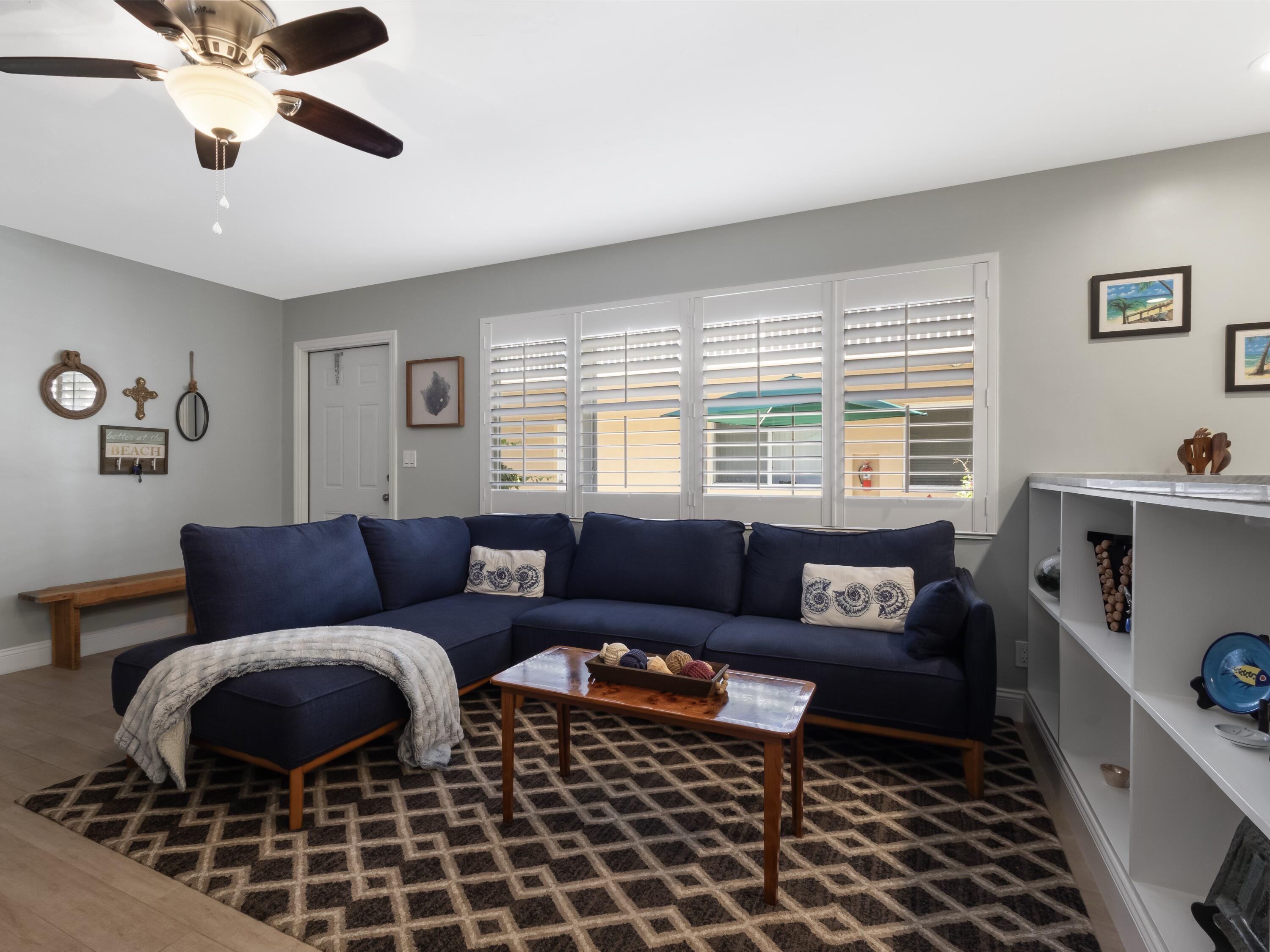 2753 Northeast 28th Street, Unit 2E Lighthouse Point, FL 33064 - Photo 3 of 13 Living