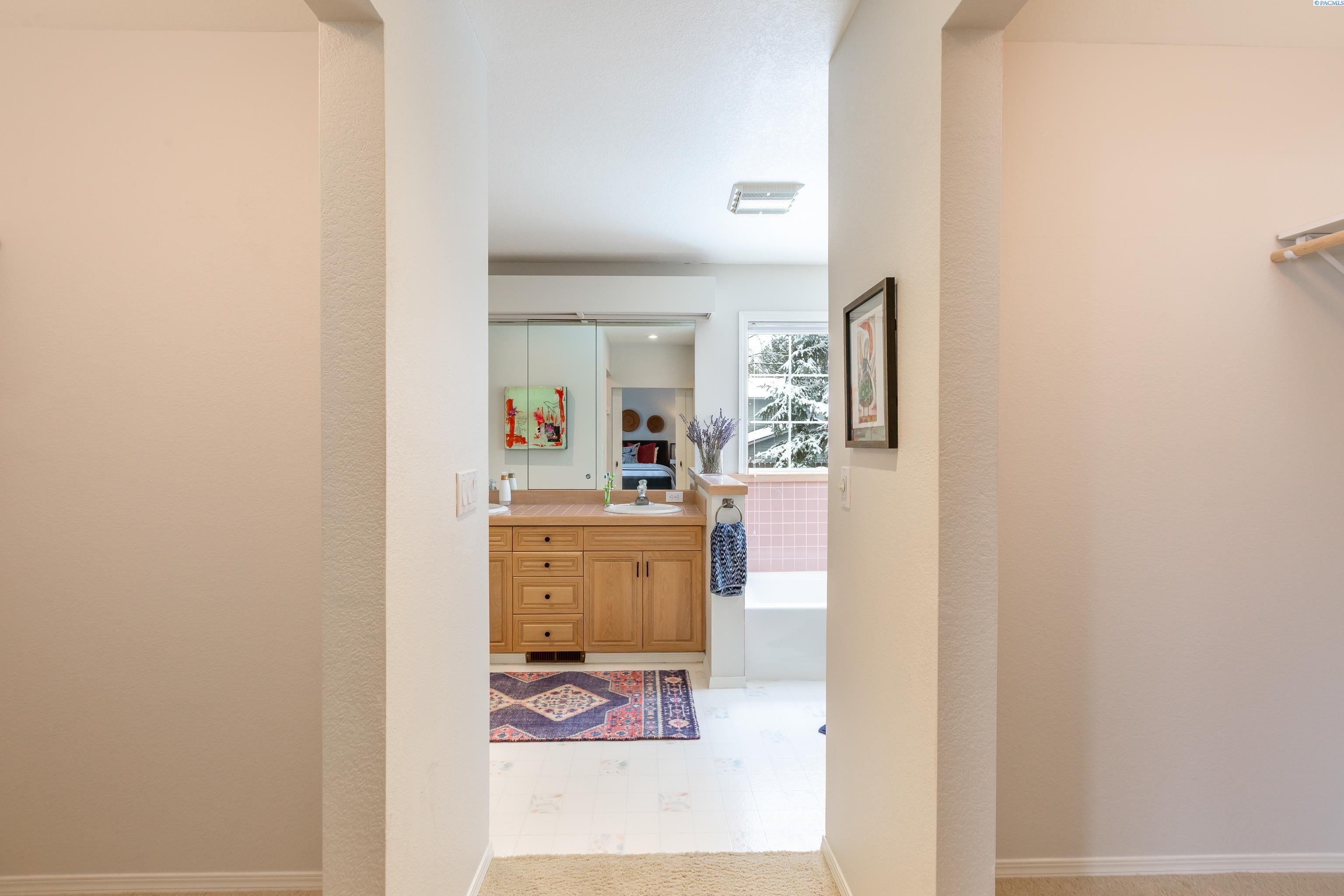 706 Southeast Ridgeview Street Pullman, WA 99163 - Photo 23 of 34 Gallery Image 23