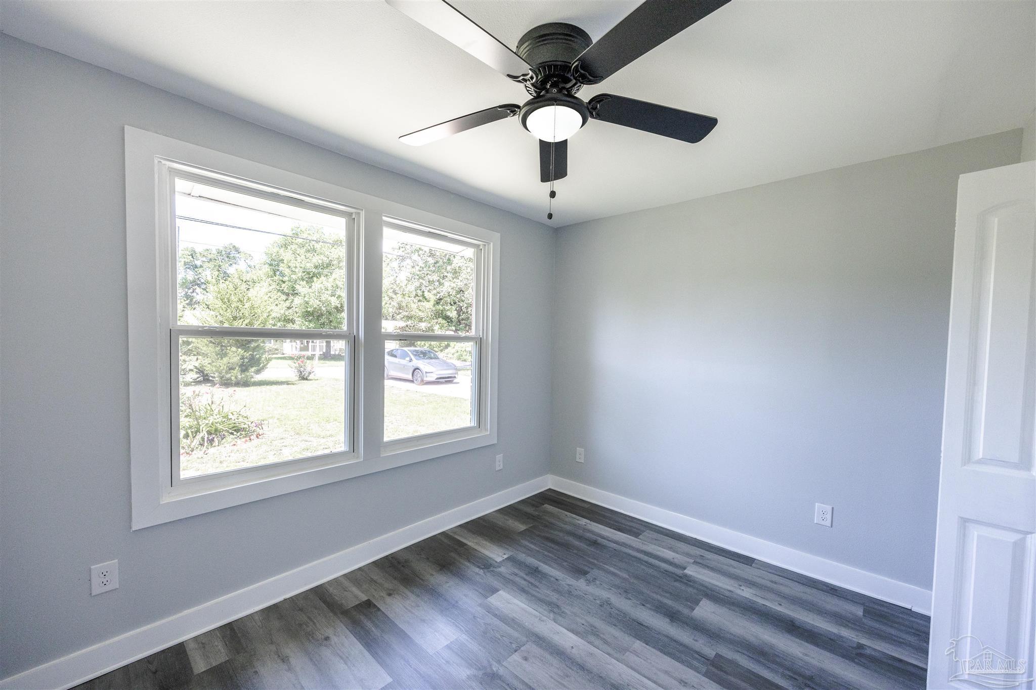 402 Rue Max Street Pensacola, FL 32507 - Photo 24 of 26