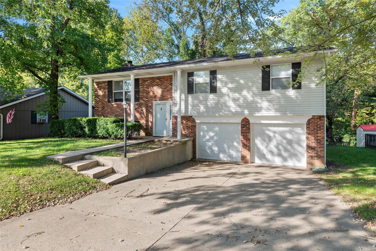 39 Innsbruck Lane Shiloh, IL 62221 - Photo 1 of 24 Gallery Image 1
