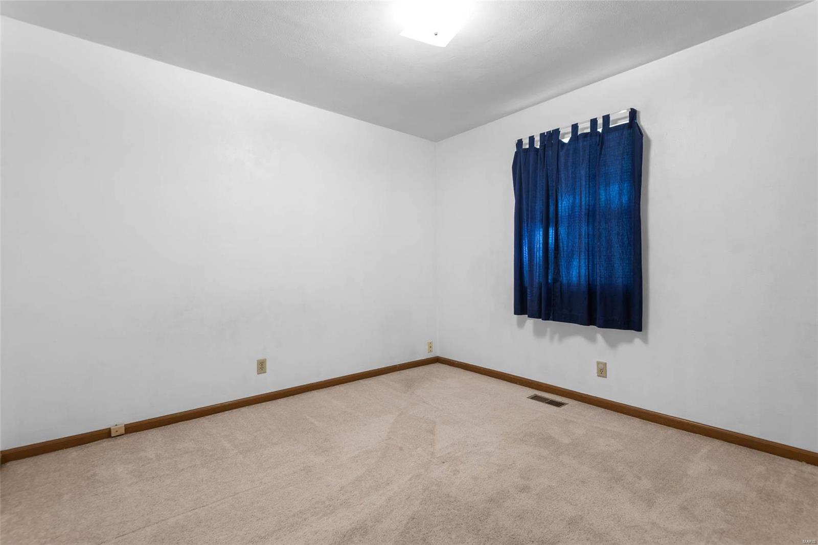 39 Innsbruck Lane Shiloh, IL 62221 - Photo 13 of 24 Gallery Image 13