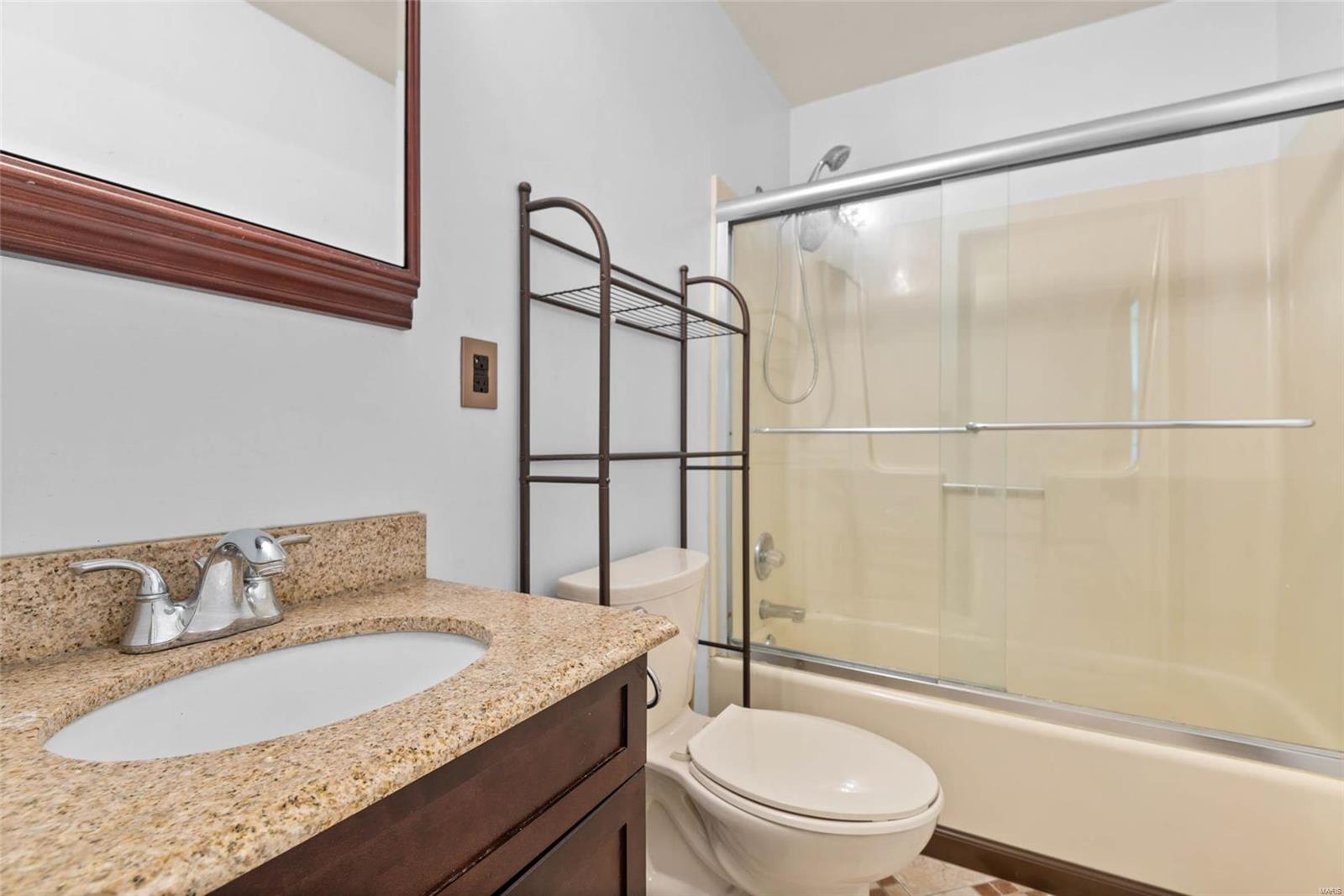 39 Innsbruck Lane Shiloh, IL 62221 - Photo 17 of 24 Gallery Image 17