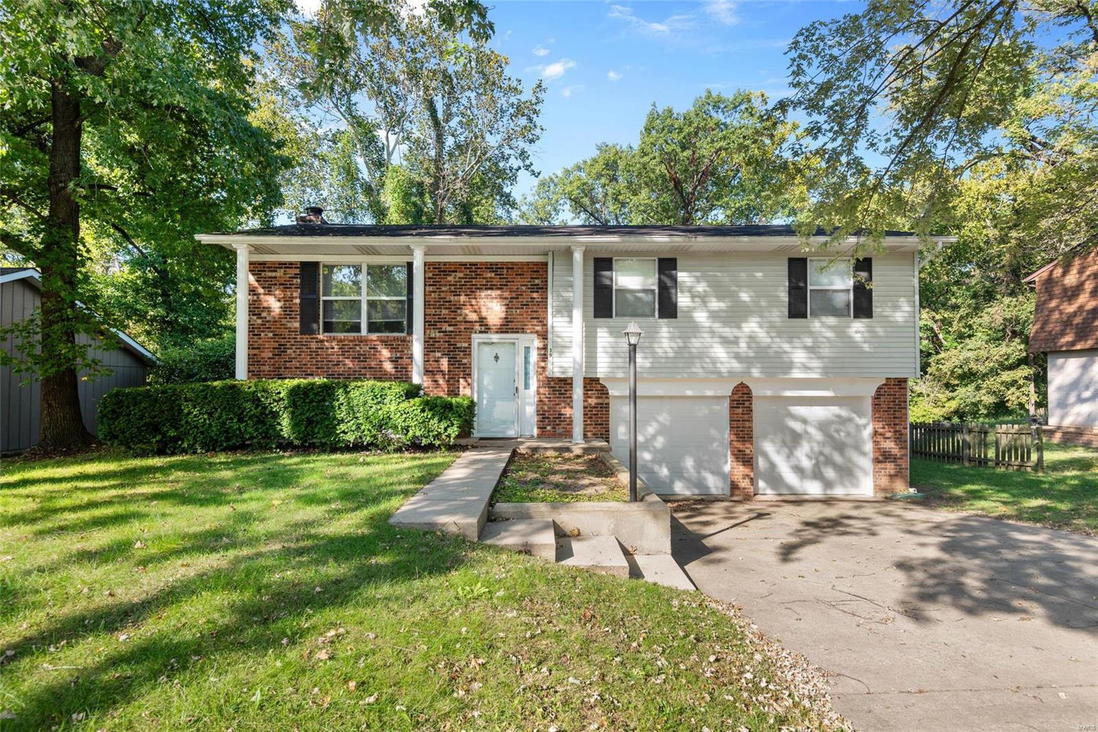 39 Innsbruck Lane Shiloh, IL 62221 - Photo 2 of 24 Gallery Image 2