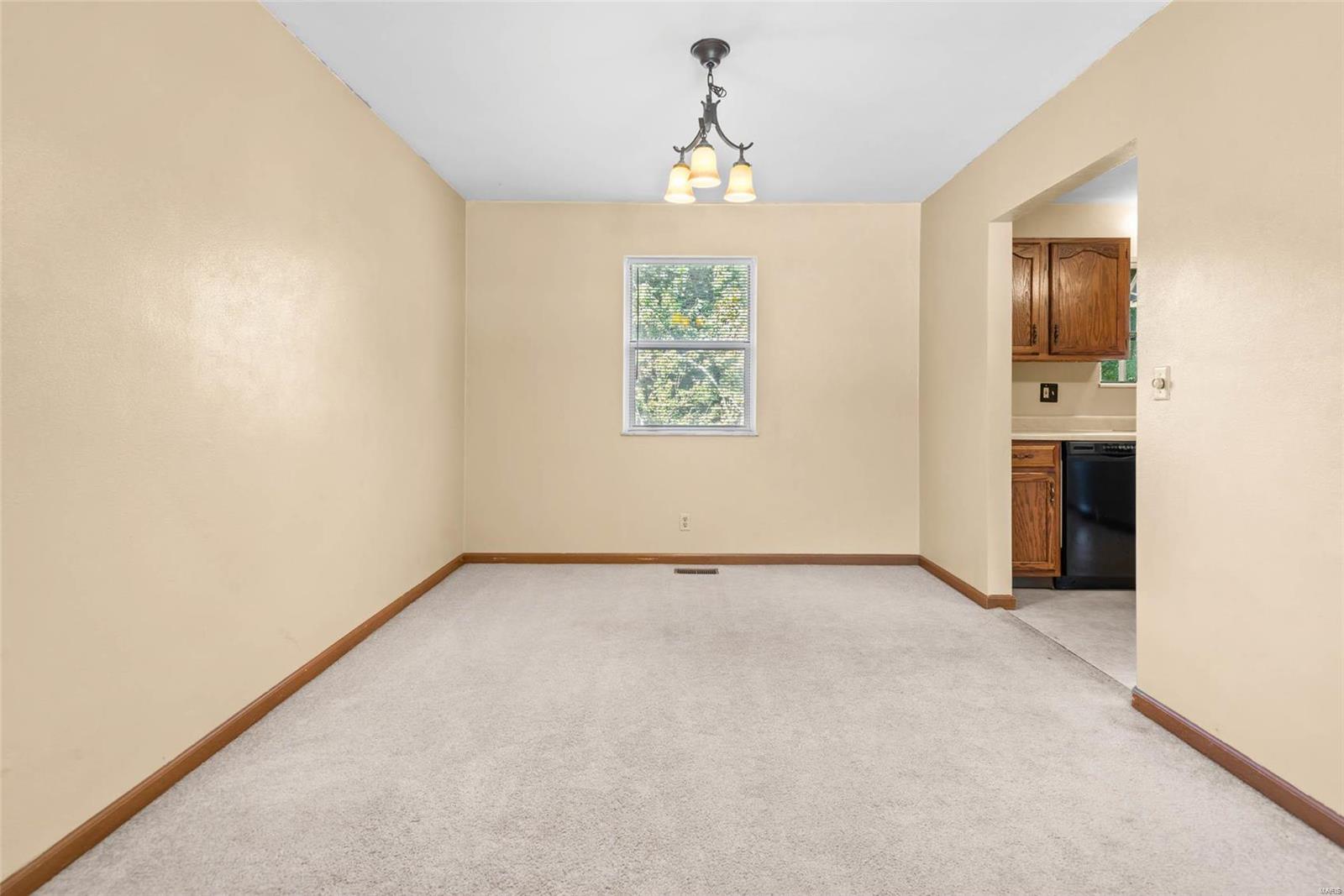 39 Innsbruck Lane Shiloh, IL 62221 - Photo 6 of 24 Gallery Image 6