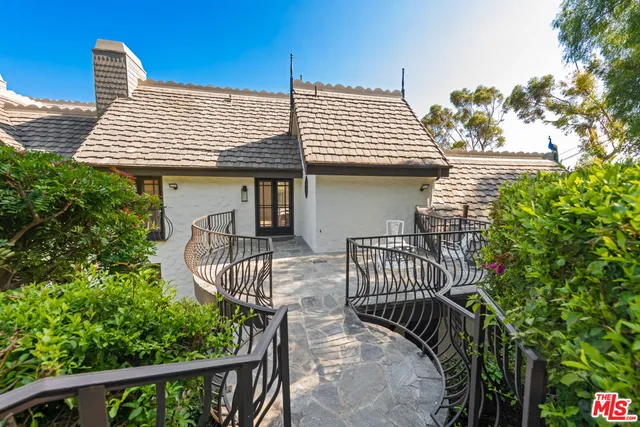 $25,000 | 27931 Winding Way, Malibu, CA 90265