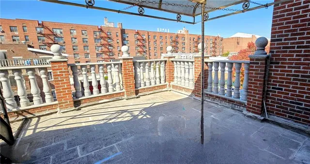 $749,900 | 69 Bay 20th Street, Unit 3A | Bath Beach