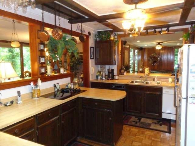 3611 Chamberlain Road Buchanan, MI 49107 - Photo 15 of 20 Kitchen