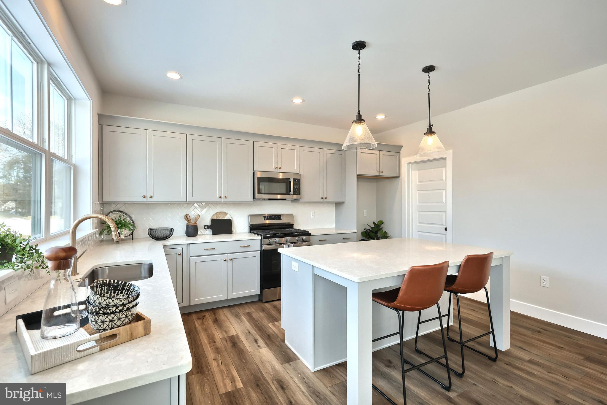 27 Vista Court Lititz, PA 17543 - Photo 3 of 35