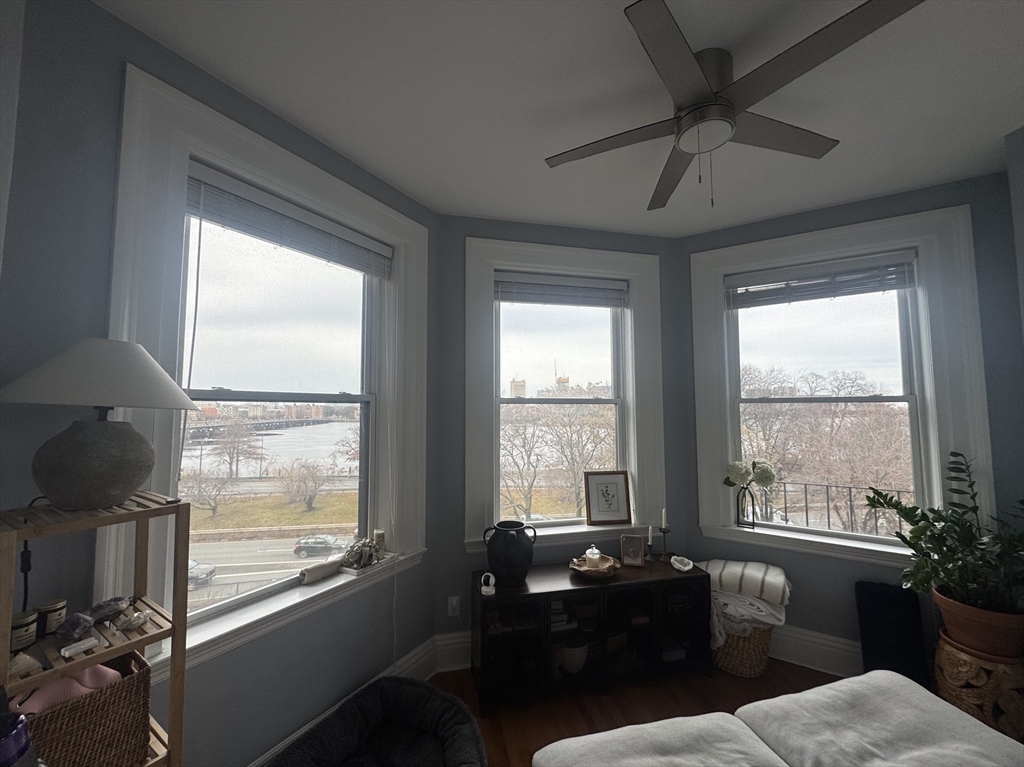 464 Beacon Street, Unit 3R Boston, MA 02115 - Photo 5 of 11