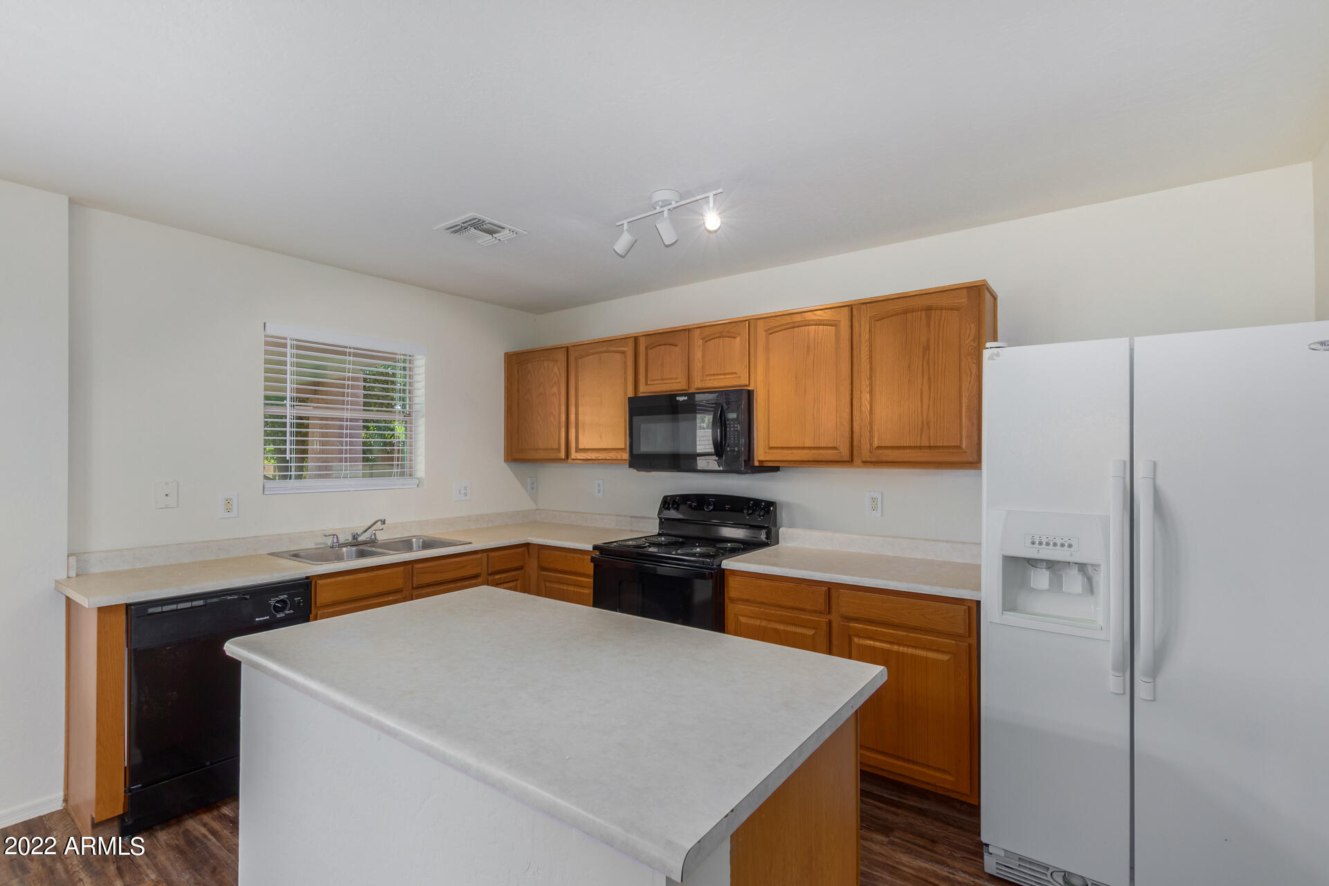 3151 West Fremont Rd. Phoenix, AZ 85041 - Photo 8 of 26 14 - Fremont