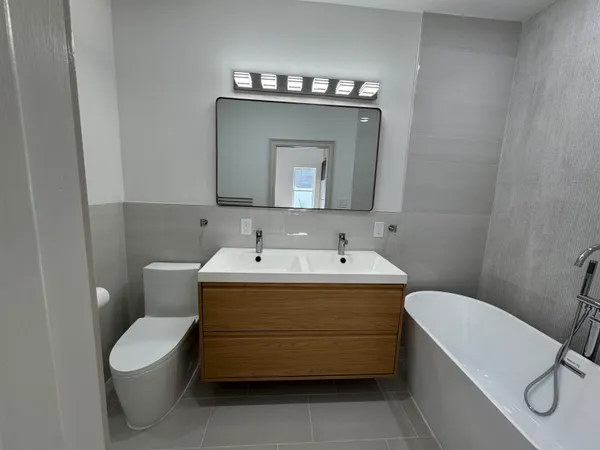 $4,200 | 315 25th Street, Unit 1, Union City, NJ 07087