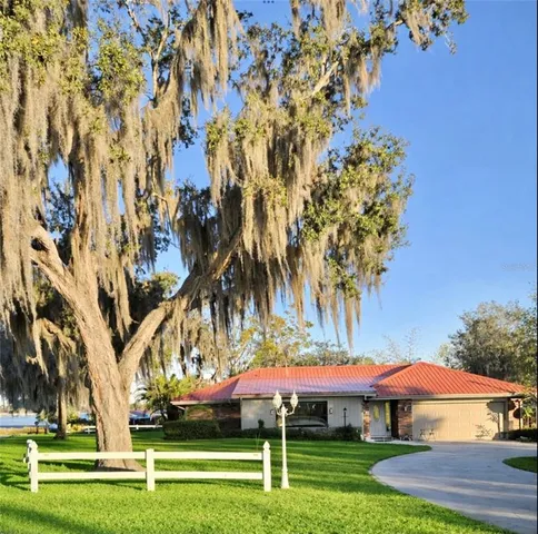 $639,999 | 630 Lake Blue Drive, Lake Placid, FL 33852