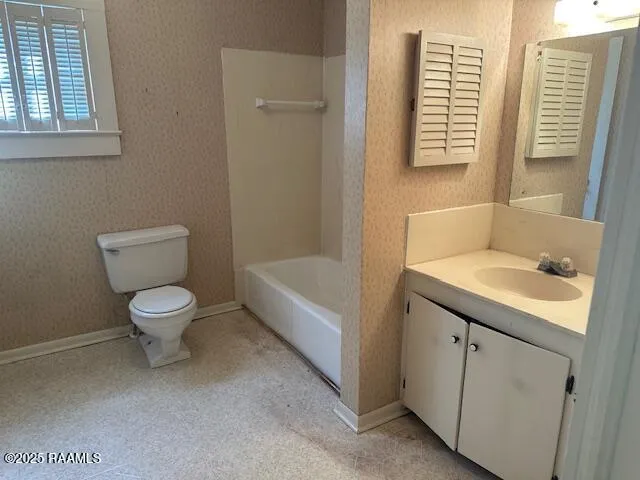 $202,500 | 307 3rd Street, Abbeville, LA 70510