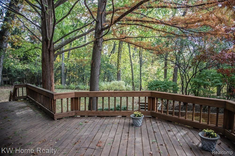 4281 Echo Road Bloomfield Hills, MI 48302 - Photo 54 of 62 IMG_0054.jpg