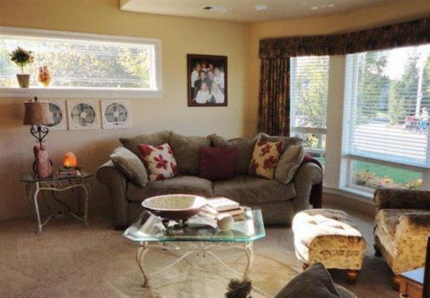 1085 Pumpkin Ridge Eagle Point, OR 97524 - Photo 13 of 25 Additional Photo